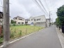 安心して暮らすことのできる住宅街。　住宅地の道路は一般に交通量が少なく車などの騒音が少ないため、住民にとって静かな生活環境が提供されます。

