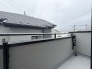 季節の変化や天気の良い日には、バルコニーでの時間が心地よく、気分をリフレッシュさせることができます。
