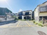 建築条件なしの敷地。弊社グループ「白馬建設」にて建物プランをご提案できます。実際の陽当たりやサイズ感を現地でお確かめください。

