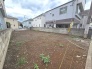 建築条件なしの敷地。弊社グループ「白馬建設」にて建物プランをご提案できます。実際の陽当たりやサイズ感を現地でお確かめください。

