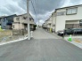 安心して暮らすことのできる住宅街。　住宅地の道路は一般に交通量が少なく車などの騒音が少ないため、住民にとって静かな生活環境が提供されます。
