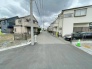 安心して暮らすことのできる住宅街。　住宅地の道路は一般に交通量が少なく車などの騒音が少ないため、住民にとって静かな生活環境が提供されます。
