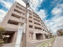 実際に室内をご見学頂くと生活のイメージが広がると思います。家具を置いたイメージや窓からの景色など。
