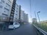 街並みに調和するシンプルで端正な佇まい。永く住み継がれてきた安心感のある落ち着いた景観です。
