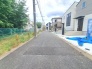 周辺は住宅が建ち並ぶ閑静な住宅街です。
