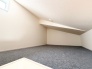 大きな屋根裏部屋はなんだかワクワクしてしまうスペース。季節物の収納など色々な用途に利用できそうな予感。

