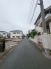 安心して暮らすことのできる住宅街。　住宅地の道路は一般に交通量が少なく車などの騒音が少ないため、住民にとって静かな生活環境が提供されます。
