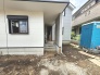 現在建物を建築中です、建築中の物件については現地確認の他、同施工会社の完成施工例のご案内、担当者のプレゼンテーションにてご検討ください。適切なご検討の方法をご説明させて頂きます。

