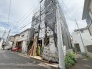 現在建物を建築中です、建築中の物件については現地確認の他、同施工会社の完成施工例のご案内、担当者のプレゼンテーションにてご検討ください。適切なご検討の方法をご説明させて頂きます。
