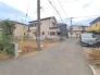 周辺は住宅が建ち並ぶ閑静な住宅街です。
