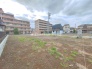 現地ご見学の際、スタッフが様々なご質問に対応いたします、周辺環境、前面道路、建築可能な建物について、ぜひご相談ください。
