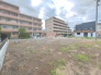 現地ご見学の際、スタッフが様々なご質問に対応いたします、周辺環境、前面道路、建築可能な建物について、ぜひご相談ください。
