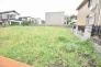 土地物件にはご確認頂くポイントがたくさんございます、土地だけのご見学の際もご遠慮せず、ぜひお気軽に担当スタッフにお申しつけくださいませ。
