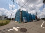 周辺は住宅が建ち並ぶ閑静な住宅街です。
