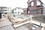 A号棟 建物のモデルハウスのご見学予約もスタートしました。当日のご見学予約も大歓迎ですので、お気軽にお問合せください。

