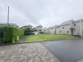 現地ご見学の際、スタッフが様々なご質問に対応いたします、周辺環境、前面道路、建築可能な建物について、ぜひご相談ください。
