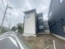 安心して暮らすことのできる住宅街。　住宅地の道路は一般に交通量が少なく車などの騒音が少ないため、住民にとって静かな生活環境が提供されます。
