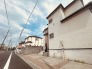 周辺は住宅が建ち並ぶ閑静な住宅街です。
