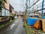 安心して暮らすことのできる住宅街。　住宅地の道路は一般に交通量が少なく車などの騒音が少ないため、住民にとって静かな生活環境が提供されます。
