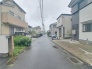 安心して暮らすことのできる住宅街。　住宅地の道路は一般に交通量が少なく車などの騒音が少ないため、住民にとって静かな生活環境が提供されます。
