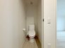 トイレにはウォシュレット機能を標準装備。
