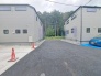 安心して暮らすことのできる住宅街。　住宅地の道路は一般に交通量が少なく車などの騒音が少ないため、住民にとって静かな生活環境が提供されます。
