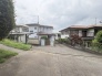 周辺は住宅が建ち並ぶ閑静な住宅街です。
