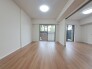 家族が一番集まる場所だから広々としつつも素敵な空間であって欲しい。みんながくつろぐリビングからキッチンまでが一つの空間のように繋がる間取り。
