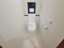 トイレにはウォシュレット機能を標準装備。

