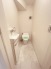 トイレにはウォシュレット機能を標準装備。
