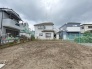 建築条件なしの敷地。弊社グループ「白馬建設」にて建物プランをご提案できます。実際の陽当たりやサイズ感を現地でお確かめください。

