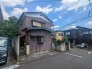 周辺は住宅が建ち並ぶ閑静な住宅街です。
