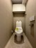 トイレにはウォシュレット機能を標準装備。
