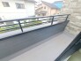 季節の変化や天気の良い日には、バルコニーでの時間が心地よく、気分をリフレッシュさせることができます。
