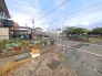 現在建物を建築中です、建築中の物件については現地確認の他、同施工会社の完成施工例のご案内、担当者のプレゼンテーションにてご検討ください。適切なご検討の方法をご説明させて頂きます。
