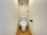 トイレにはウォシュレット機能を標準装備。
