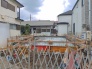 現在建物を建築中です、建築中の物件については現地確認の他、同施工会社の完成施工例のご案内、担当者のプレゼンテーションにてご検討ください。適切なご検討の方法をご説明させて頂きます。
