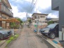 周辺は住宅が建ち並ぶ閑静な住宅街です。
