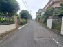 安心して暮らすことのできる住宅街。　住宅地の道路は一般に交通量が少なく車などの騒音が少ないため、住民にとって静かな生活環境が提供されます。
