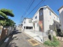 周辺は住宅が建ち並ぶ閑静な住宅街です。
