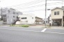 土地物件にはご確認頂くポイントがたくさんございます、土地だけのご見学の際もご遠慮せず、ぜひお気軽に担当スタッフにお申しつけくださいませ。
