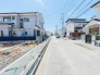 安心して暮らすことのできる住宅街。　住宅地の道路は一般に交通量が少なく車などの騒音が少ないため、住民にとって静かな生活環境が提供されます。
