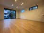 家族みんなが集まるリビング。広さを重視した家族全員が集まれるリビングは、住む上で大事な空間になります。
