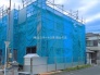 現在建物を建築中です、建築中の物件については現地確認の他、同施工会社の完成施工例のご案内、担当者のプレゼンテーションにてご検討ください。適切なご検討の方法をご説明させて頂きます。
