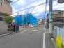安心して暮らすことのできる住宅街。　住宅地の道路は一般に交通量が少なく車などの騒音が少ないため、住民にとって静かな生活環境が提供されます。
