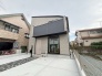 建物が完成しましたので室内のご見学予約スタート。当日のご見学予約も大歓迎です。お気軽にご連絡ください。エステート白馬国分寺店は火曜水曜も営業しております。
