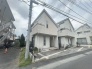 すっきりとしたシルエットが印象的でシンプルながらも凛とした表情を見せる建物です。
