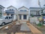 安心して暮らすことのできる住宅街。　住宅地の道路は一般に交通量が少なく車などの騒音が少ないため、住民にとって静かな生活環境が提供されます。
