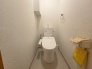 トイレにはウォシュレット機能を標準装備。
