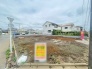 現在建物を建築中です、建築中の物件については現地確認の他、同施工会社の完成施工例のご案内、担当者のプレゼンテーションにてご検討ください。適切なご検討の方法をご説明させて頂きます。
